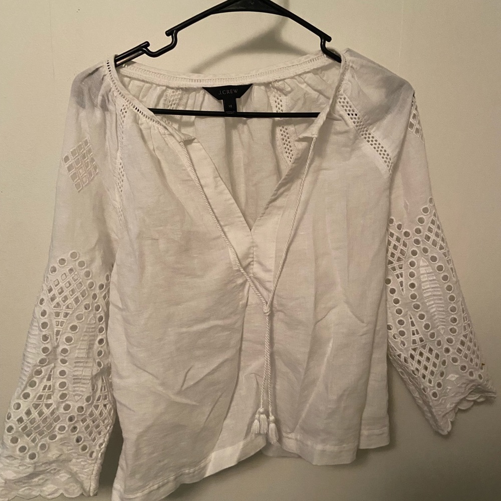 White top, 3/4 sleeve